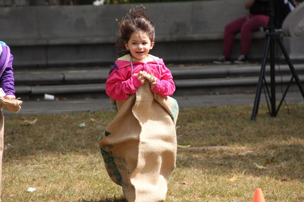 5ee83c_5e390641fffe42b6a7ed7d06b6ddcbaa (1)